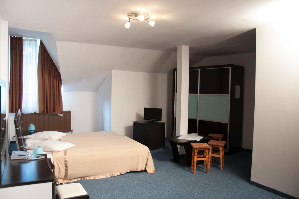 Complex Anna BaileTusnad Kamer foto